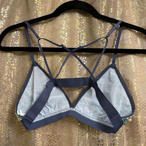 Aerie blue mesh ruffle strappy triangle bralette M, NWOT - Picture 2 of 6